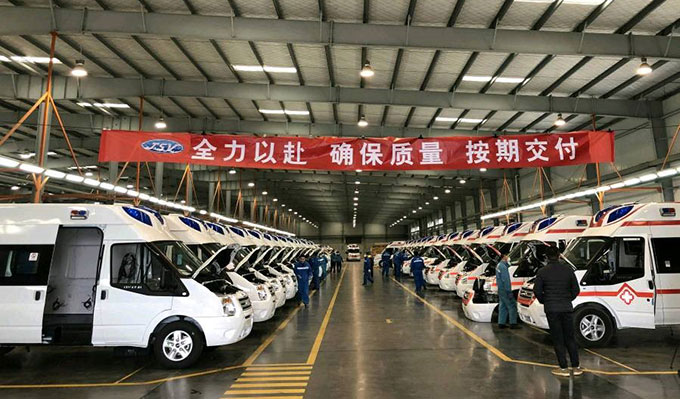 江鈴全力以赴趕制救護(hù)車，馳援防疫一線