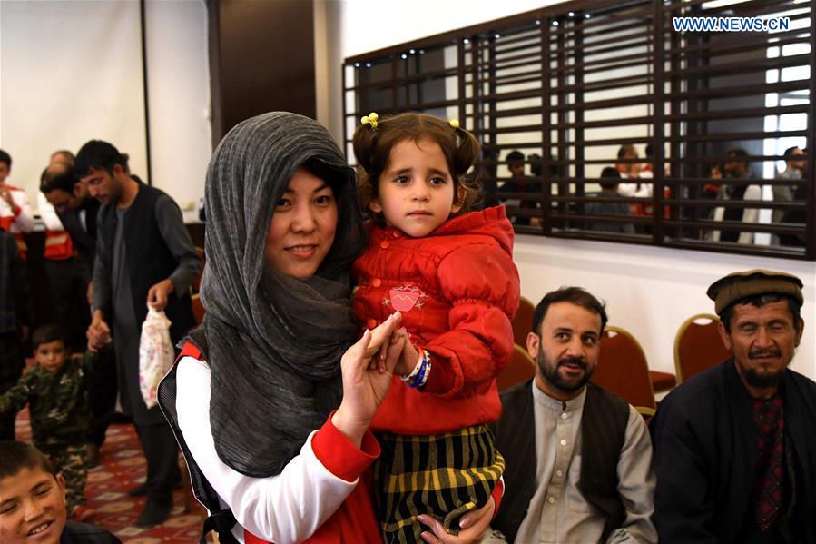 (BRF) Xinhua Headlines: BRIng smiles on more faces