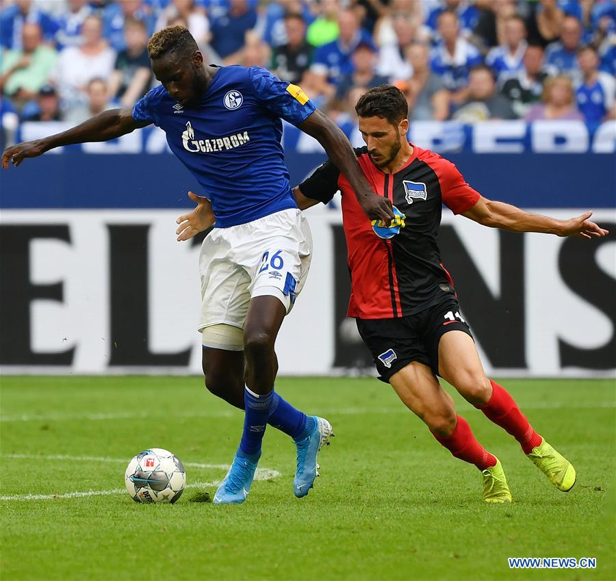 (SP)GERMANY-GELSENKIRCHEN-SOCCER-BUNDESLIGA-SCHALKE 04 VS HERTHA BSC