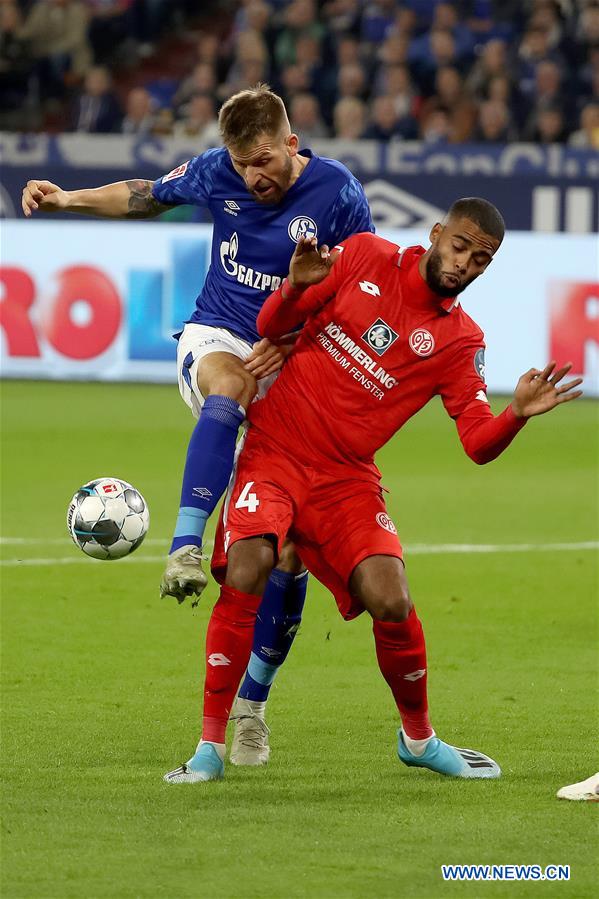 (SP)GERMANY-GELSENKIRCHEN-BUNDESLIGA-SOCCER-SCHALKE 04 VS MAINZ