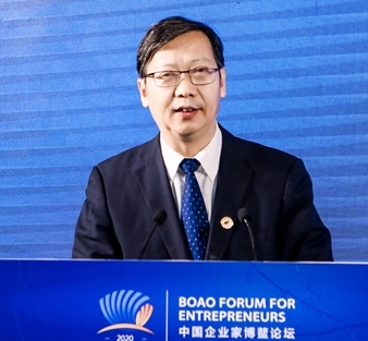 楊慶兵：食品行業(yè)在保障民生、維護社會穩(wěn)定方面發(fā)揮巨大作用