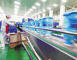 &ldquo;權(quán)威透明&rdquo;才能豎起國產(chǎn)奶品質(zhì)大旗