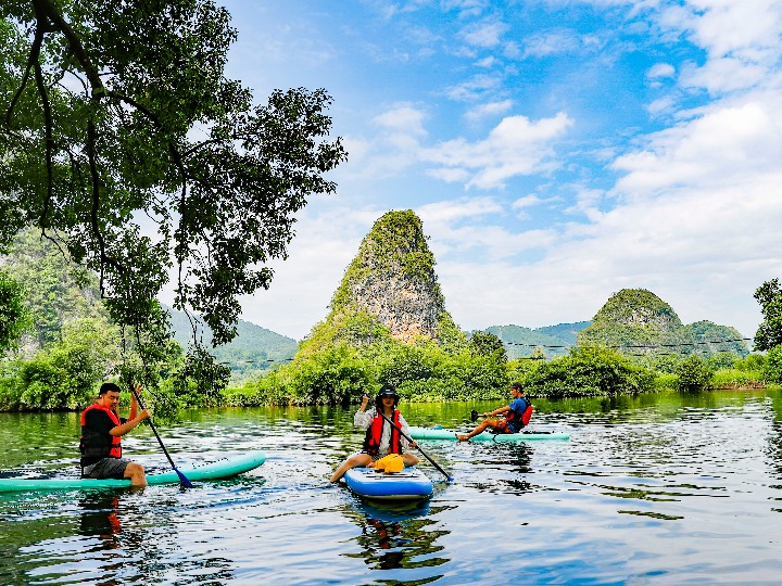 追光丨房車、帳篷、太空艙&hellip;&hellip;你想要的露營(yíng)裝備這里都有