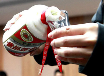 茅臺跌?；蚺c反腐風(fēng)暴有關(guān)