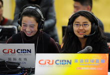 她們，因?yàn)閮蓵?huì)工作忙碌著美麗著