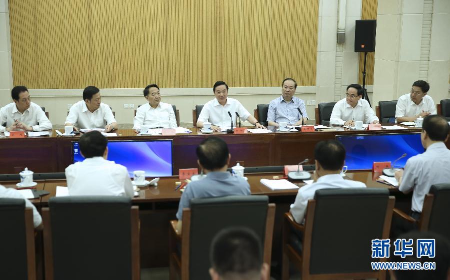 8月31日，中宣部在北京召開創(chuàng)新新聞傳播工作交流會，中共中央政治局委員、中央書記處書記、中宣部部長劉奇葆出席會議并講話。新華社記者蘭紅光攝