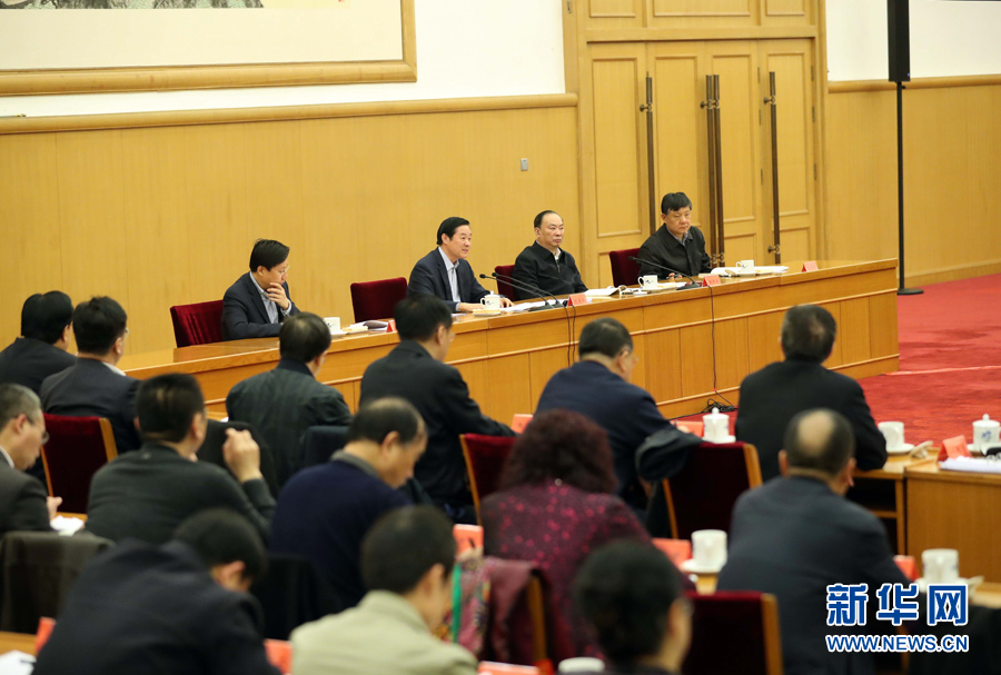 3月23日，治國理政論壇&ldquo;&lsquo;四個(gè)全面&rsquo;戰(zhàn)略布局系列理論研討會(huì)&rdquo;首場(chǎng)研討會(huì)在北京召開，中共中央政治局委員、中央書記處書記、中宣部部長(zhǎng)劉奇葆出席會(huì)議并講話。新華社記者 劉衛(wèi)兵 攝
