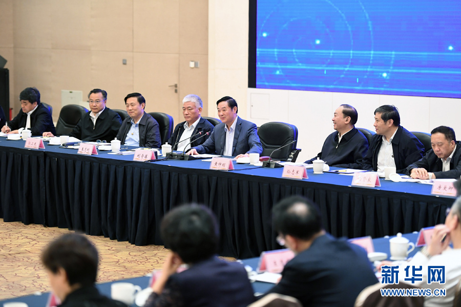 5月11日，中宣部在深圳召開深化文化體制改革座談會(huì)。中共中央政治局委員、中央書記處書記、中宣部部長(zhǎng)劉奇葆出席會(huì)議并講話。 新華社記者張領(lǐng) 攝