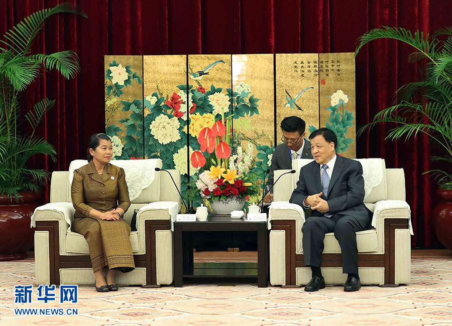 6月11日，中共中央政治局常委、中央書記處書記劉云山在福州會見來華出席金磚國家政黨、智庫和民間社會組織論壇的柬埔寨人民黨中央常委、副首相梅森安。新華社記者劉衛(wèi)兵攝