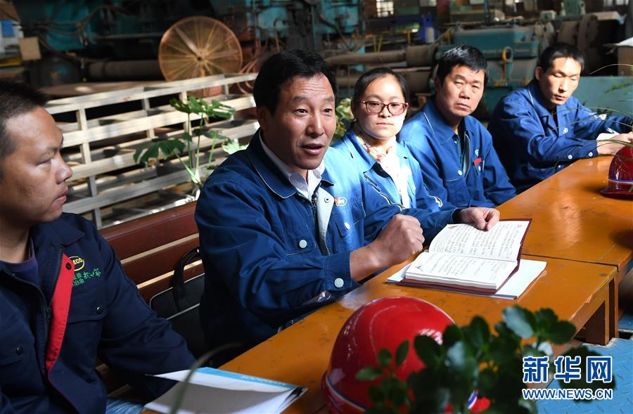 （十九大代表在基層&middot;圖文互動(dòng)）（1）耿家盛：一路學(xué)習(xí)一路宣講