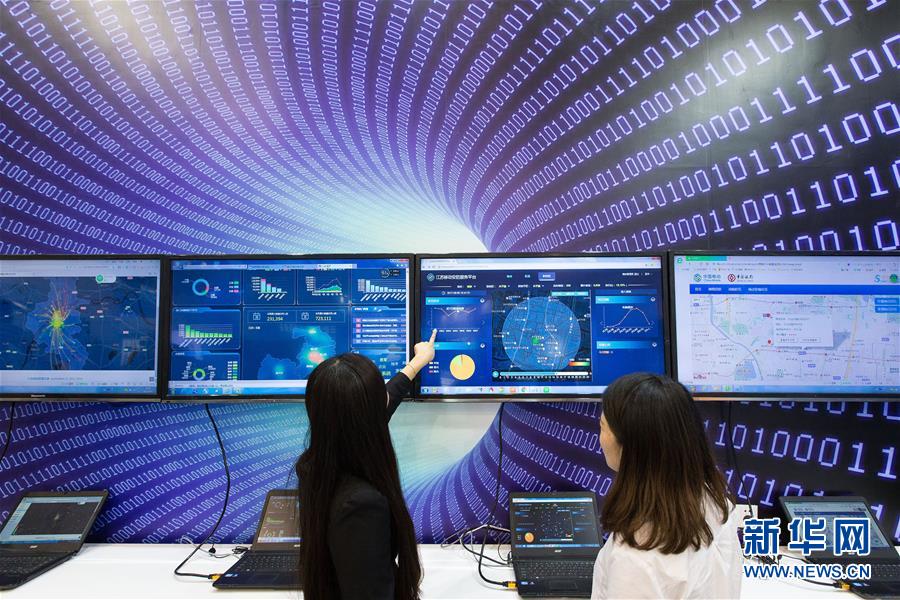 （新華全媒頭條&middot;圖文互動）（10）開啟新征程　譜寫新史詩&mdash;&mdash;以習近平同志為核心的黨中央引領(lǐng)中國特色社會主義進入新時代