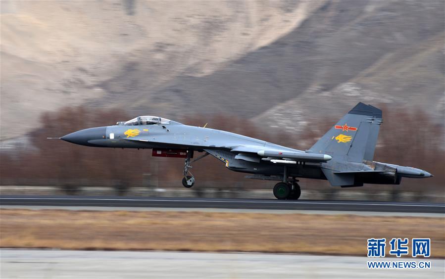 （新華全媒頭條&middot;圖文互動(dòng)）（15）備戰(zhàn)踏上新起點(diǎn)，練兵展現(xiàn)新氣象&mdash;&mdash;2018中國軍隊(duì)新年開訓(xùn)全景大掃描