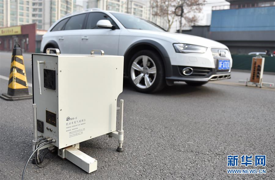 （圖文互動）（4）藍天白云講述北京新時代新故事&mdash;&mdash;北京站上新時代發(fā)展新起點