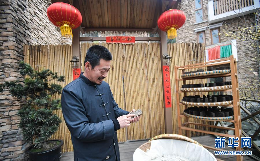 (新媒體專線)(5)我們對(duì)美好生活更加充滿信心——習(xí)近平總書記春節(jié)前夕赴四川看望慰問回訪記