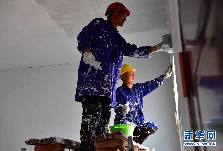 （走基層 聽民聲）（5）貧困戶王萬才的&ldquo;詩意&rdquo;脫貧路