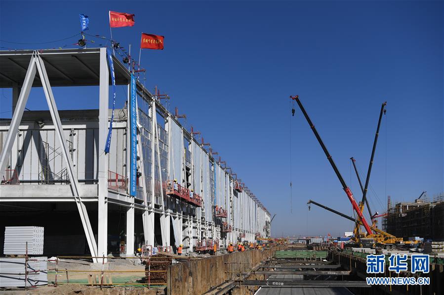 （新華全媒頭條&middot;圖文互動(dòng)）（10）領(lǐng)航新時(shí)代中國經(jīng)濟(jì)航船&mdash;&mdash;從中央財(cái)經(jīng)領(lǐng)導(dǎo)小組會(huì)議看以習(xí)近平同志為核心的黨中央駕馭中國經(jīng)濟(jì)