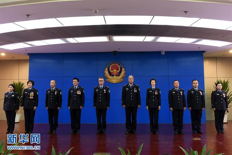 (在習(xí)近平新時代中國特色社會主義思想指引下——新時代新氣象新作為·新華全媒頭條·圖文互動)(7)最濃是這中國紅——北京市西城區(qū)弘揚紅墻意識深化改革發(fā)展紀實