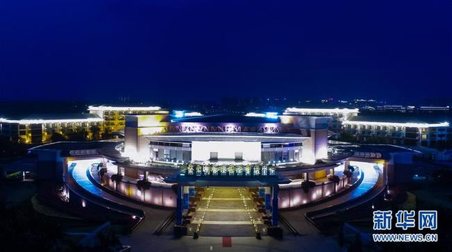 （新華全媒頭條&middot;潮起海之南&middot;圖文互動）（10）春潮拍岸千帆進&mdash;&mdash;海南特區(qū)改革開放30年紀(jì)實