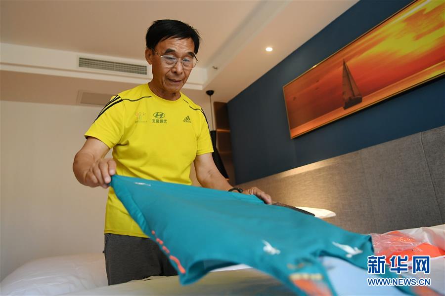 （體育&middot;圖片故事）（7）&ldquo;百馬&rdquo;老人的跑步人生