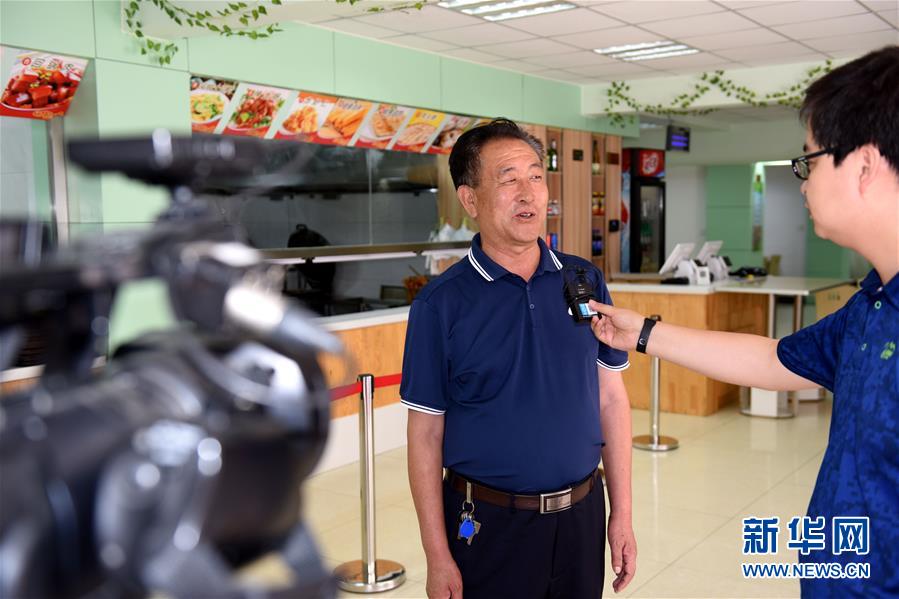 （新華全媒頭條&middot;圖文互動）（11）發(fā)揮自身優(yōu)勢 奮力走在前列&mdash;&mdash;習(xí)近平總書記在山東考察回訪記