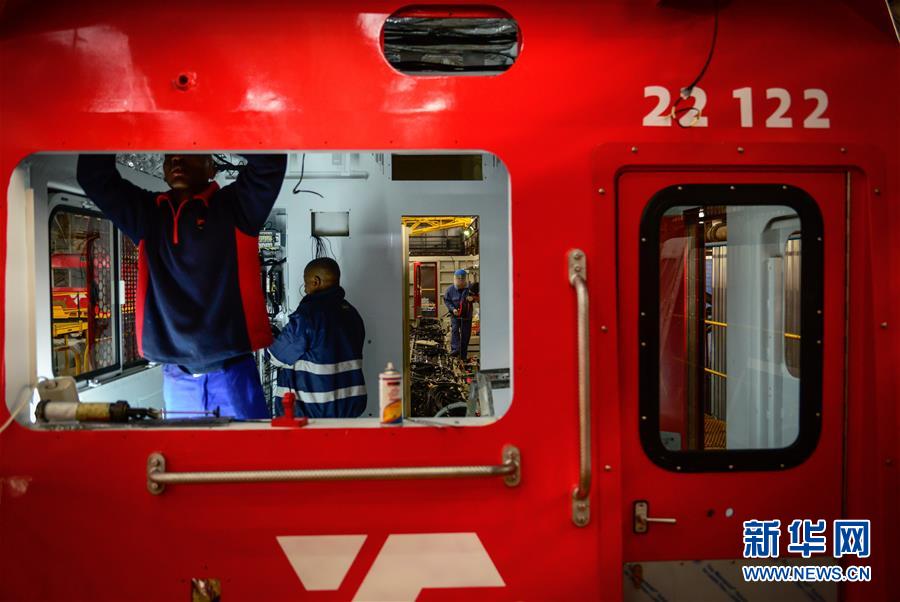 （新華全媒頭條&middot;圖文互動(dòng)）（5）書(shū)寫(xiě)發(fā)展合作大文章　推動(dòng)全球治理新變革&mdash;&mdash;習(xí)近平主席中東非洲之行前瞻