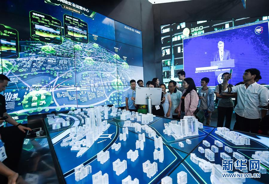 （大江奔流&mdash;&mdash;來自長江經(jīng)濟帶的報道&middot;新華全媒頭條&middot;圖文互動）（9）擘畫新時代中國發(fā)展新坐標(biāo)&mdash;&mdash;深入推動長江經(jīng)濟帶發(fā)展述評