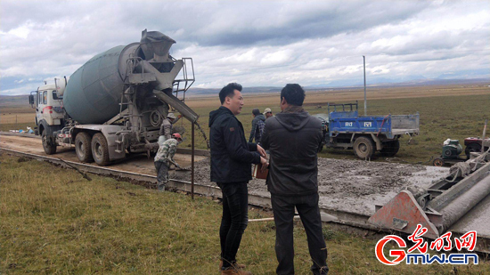 【脫貧攻堅在行動】打通致富路，牧民笑開顏&mdash;&mdash;青海省澤庫縣&ldquo;第一書記&rdquo;張文杰扶貧故事