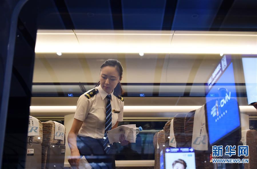 （新華全媒頭條&middot;圖文互動(dòng)）（3）從這里始發(fā)！中國高鐵遞出&ldquo;國家名片&rdquo;