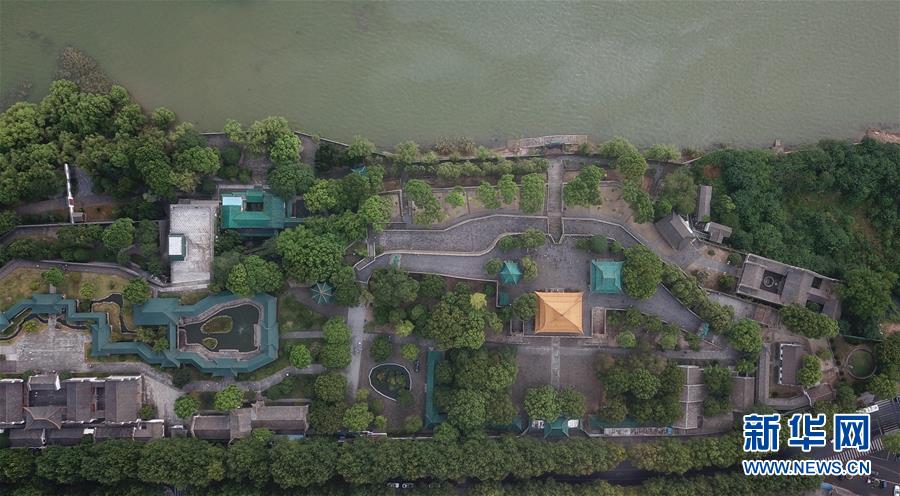 （大江奔流&mdash;&mdash;來(lái)自長(zhǎng)江經(jīng)濟(jì)帶的報(bào)道&middot;圖文互動(dòng)）（11）登岳陽(yáng)樓，又見(jiàn)&ldquo;浩浩湯湯&rdquo;