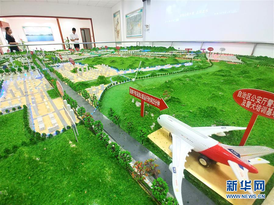 （在習近平新時代中國特色社會主義思想指引下&mdash;&mdash;新時代新作為新篇章&middot;圖文互動）（1）廣西扶綏：三大園區(qū)撬動工業(yè)發(fā)展 擔當作為爭創(chuàng)縣域標兵