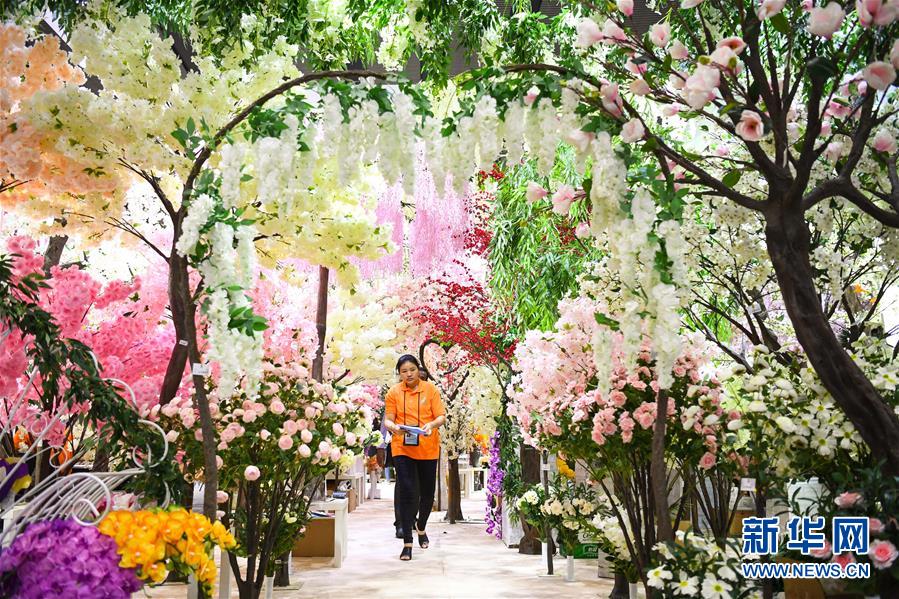 （新華全媒頭條&middot;圖文互動(dòng)）（7）從廣交會(huì)到進(jìn)博會(huì)&mdash;&mdash;中國對(duì)外開放再譜新樂章