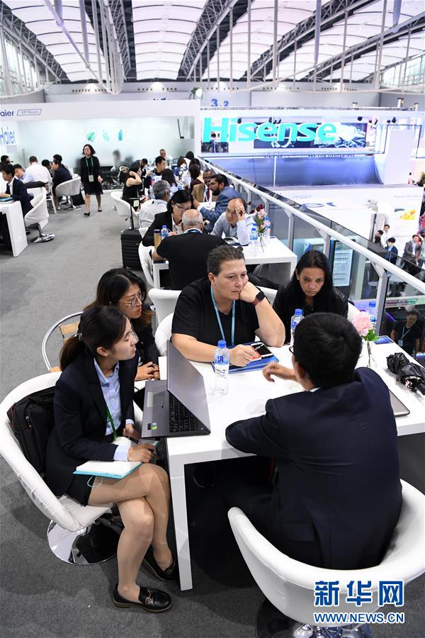 （新華全媒頭條&middot;圖文互動(dòng)）（10）從廣交會(huì)到進(jìn)博會(huì)&mdash;&mdash;中國對(duì)外開放再譜新樂章