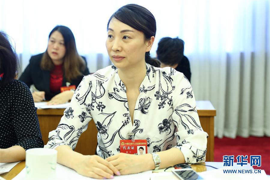 （關(guān)注婦代會(huì)）（2）放飛巾幗夢想 共襄復(fù)興偉業(yè)&mdash;&mdash;中國婦女十二大各代表團(tuán)認(rèn)真學(xué)習(xí)黨中央致詞