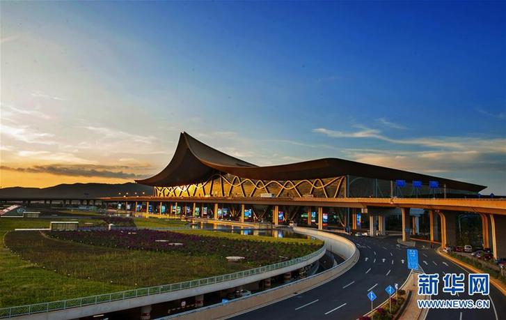 （百城百縣百企調(diào)研行&middot;圖文互動）（3）搭起連接南亞東南亞的七彩之橋&mdash;&mdash;昆明加快建設區(qū)域性國際中心城市