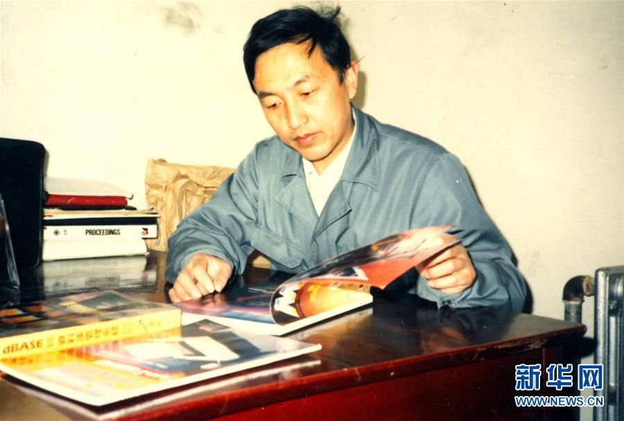 （改革先鋒風采&middot;圖文互動）（3）&ldquo;像勇士一樣往前沖&rdquo;&mdash;&mdash;記&ldquo;科技產(chǎn)業(yè)化的先行者&rdquo;柳傳志