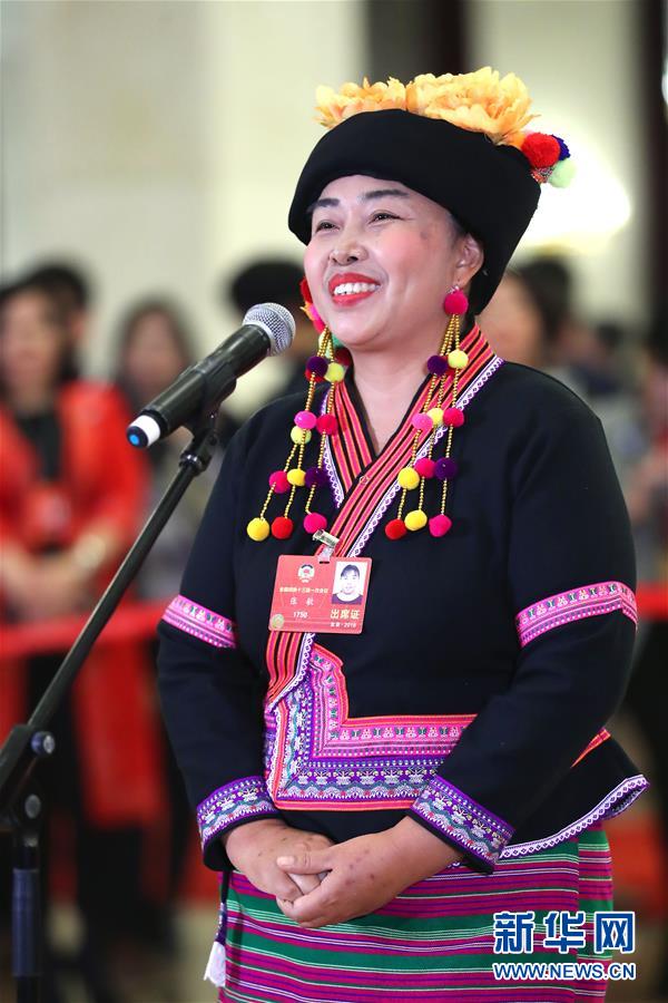 （兩會&middot;政協(xié)開幕）（10）全國政協(xié)委員接受采訪