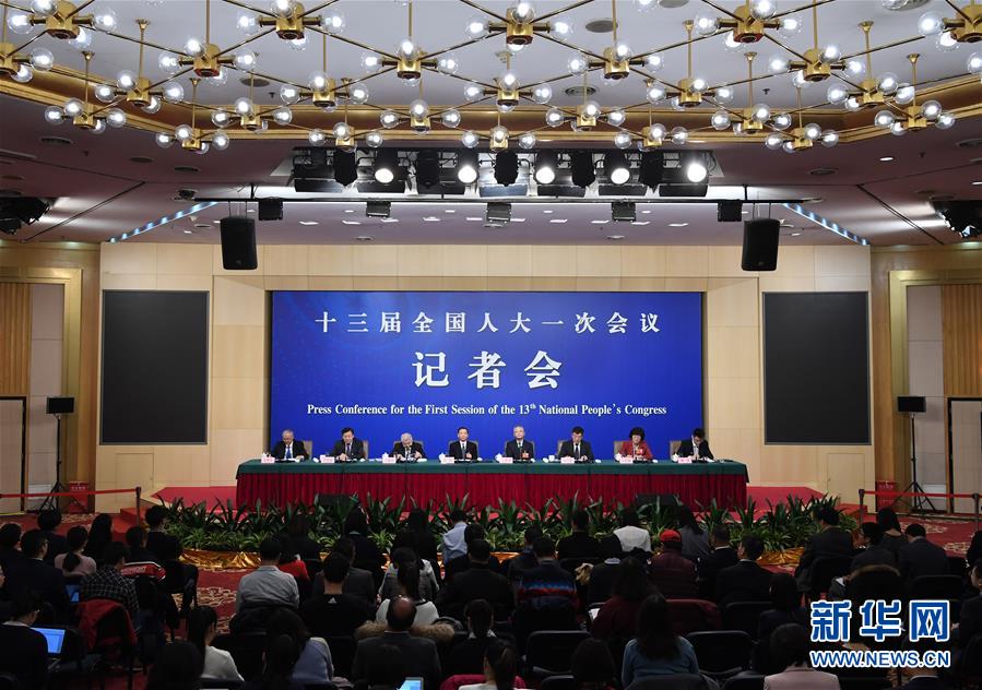 （兩會&middot;XHDW）（1）全國人大相關(guān)負責人就&ldquo;人大立法工作&rdquo;答記者問