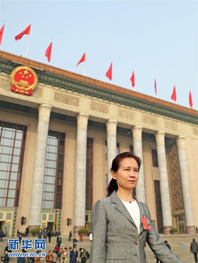 （兩會&middot;基層代表履職故事）（1）全國人大代表李潞：承載生命囑托 堅守醫(yī)生職責