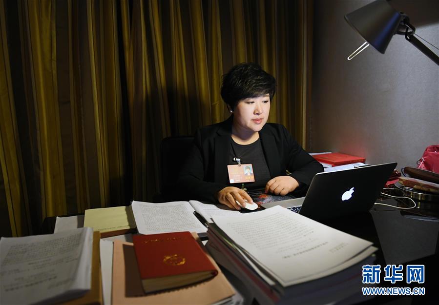 （兩會(huì)&middot;基層代表履職故事）（3）全國(guó)人大代表孫艷玲：做好非遺事業(yè)，讓古老技藝活起來(lái)