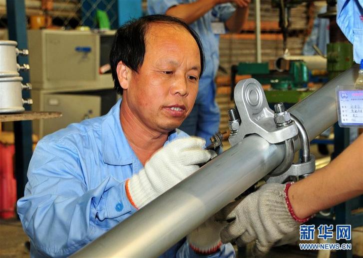 （改革先鋒風采&middot;圖文互動）（2）巨曉林：創(chuàng)新永無止境 