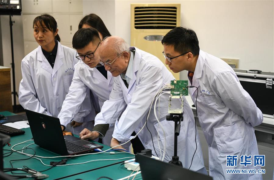 （今日關(guān)注&middot;科技獎(jiǎng)勵(lì)大會(huì)&middot;圖文互動(dòng)）（4）劉永坦：&ldquo;從0到1&rdquo;，他為祖國(guó)海疆雷達(dá)打造&ldquo;火眼金睛&rdquo;