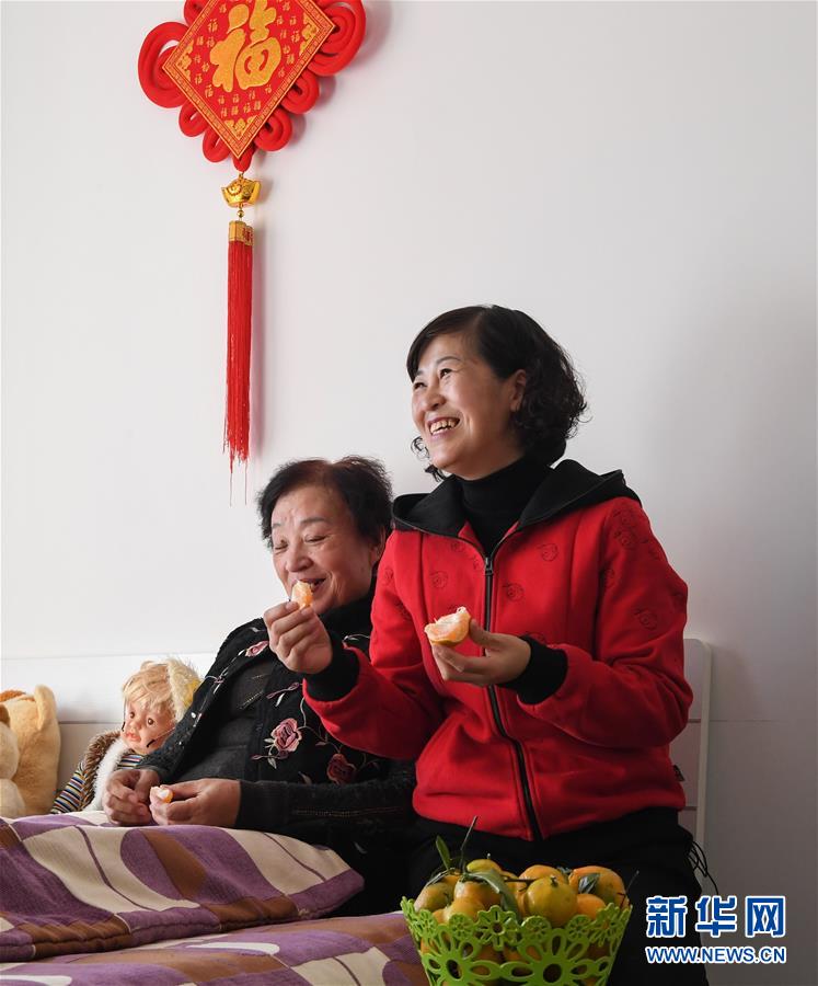 （新華全媒頭條&middot;圖文互動(dòng)）（3）&ldquo;英雄之妻&rdquo;，為愛堅(jiān)守19年