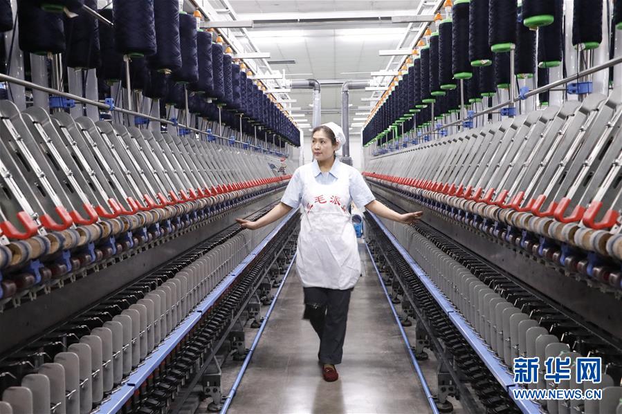 （代表委員履職&middot;圖文互動(dòng)）（1）全國(guó)人大代表范冬云：紡織業(yè)需科技&ldquo;造血&rdquo;