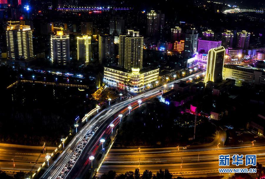 （兩會前夕看落實(shí)&middot;圖文互動）（1）牢記囑托增進(jìn)民族團(tuán)結(jié) 凝心聚力建設(shè)美麗新疆&mdash;&mdash;新疆落實(shí)習(xí)近平總書記全國兩會重要講話精神紀(jì)實(shí)