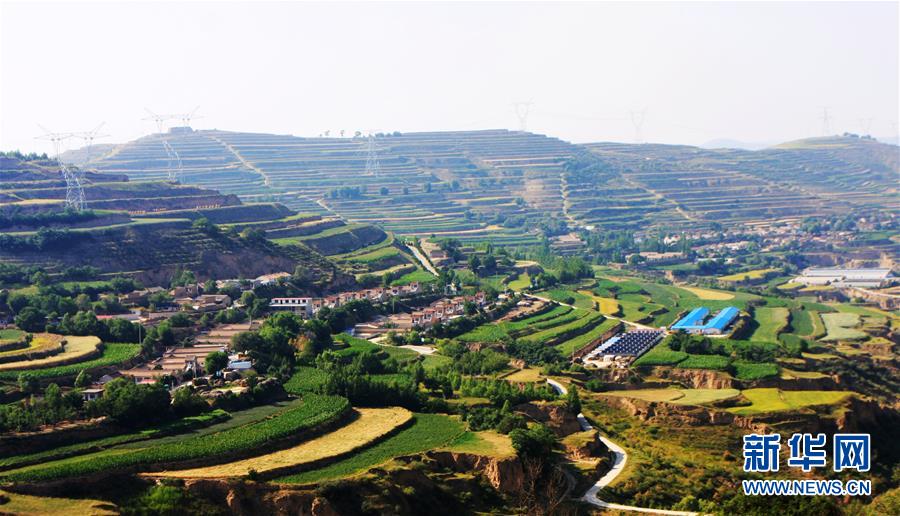 （新華全媒頭條&middot;圖文互動(dòng)）（4）滄海桑田一指間&mdash;&mdash;6個(gè)村莊的70年巨變 