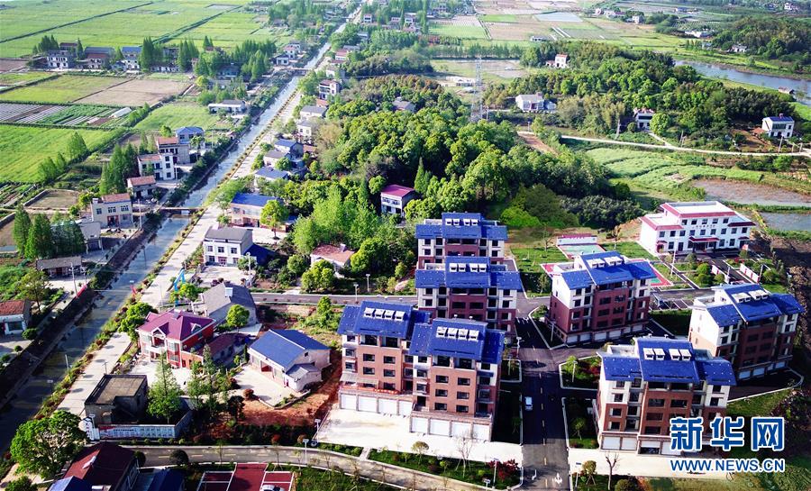 （新華全媒頭條&middot;圖文互動(dòng)）（10）滄海桑田一指間&mdash;&mdash;6個(gè)村莊的70年巨變 