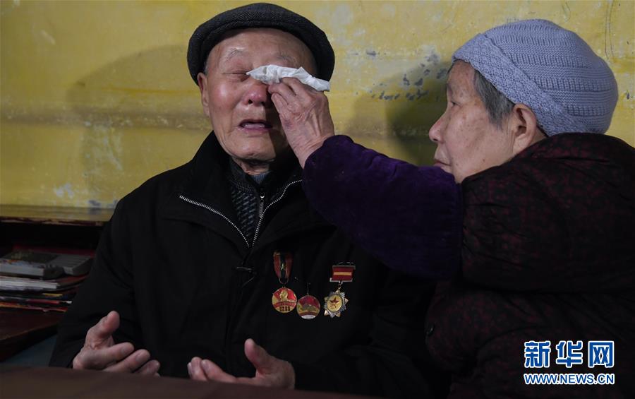 (新華全媒頭條·圖文互動(dòng))(8)英雄無(wú)言——95歲老黨員張富清的本色人生