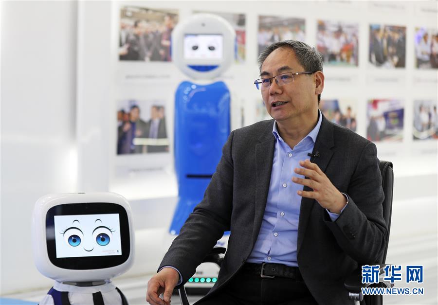 （愛國情 奮斗者&middot;圖文互動(dòng)）（2）青春，就是用來奮斗的&mdash;&mdash;記沈陽新松機(jī)器人自動(dòng)化股份有限公司創(chuàng)始人兼總裁曲道奎