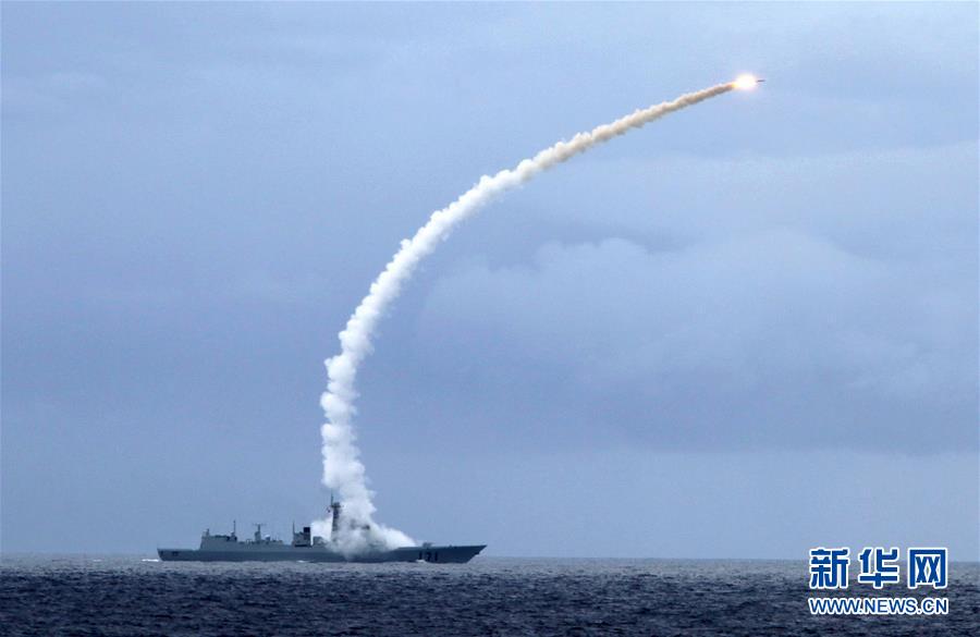 （新華全媒頭條&middot;人民海軍70年&middot;圖文互動(dòng)）（4）向海圖強(qiáng)春潮涌&mdash;&mdash;黨中央、中央軍委和習(xí)主席關(guān)心人民海軍建設(shè)發(fā)展紀(jì)實(shí)