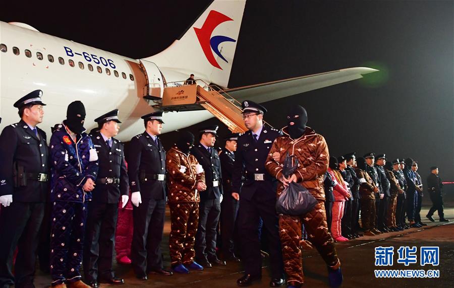 （新華全媒頭條&middot;圖文互動）（6）擔(dān)負(fù)起護(hù)航新時代中國特色社會主義的崇高使命&mdash;&mdash;黨的十八大以來公安工作述評